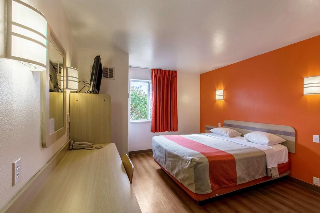 Motel 6-Baraboo, Wi - Lake Delton-Wisconsin Dells Экстерьер фото