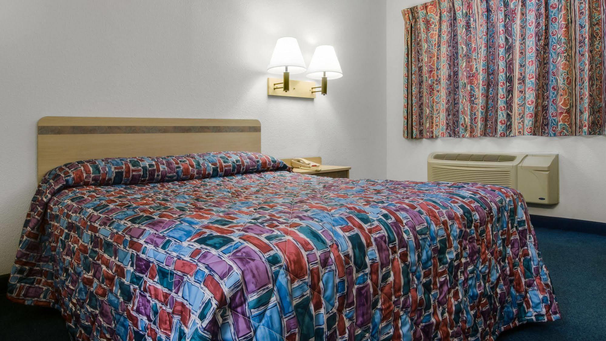 Motel 6-Baraboo, Wi - Lake Delton-Wisconsin Dells Экстерьер фото